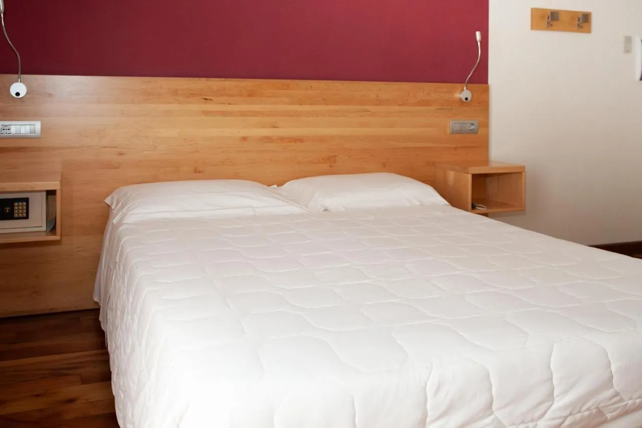 Hotel Giardino Bibbiena 3*,  Italy